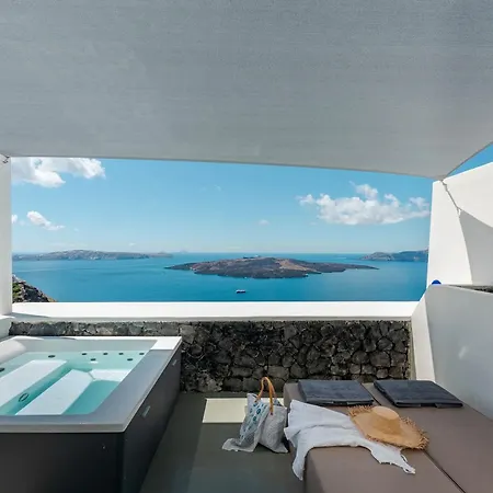Luxurious Santorini Masionette 1 Bedroom Astounding Caldera Sea Views Private Outdoor Hot Tub