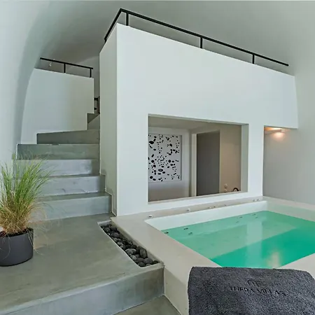 Luxurious Santorini Masionette 1 Bedroom Astounding Caldera Sea Views Тира